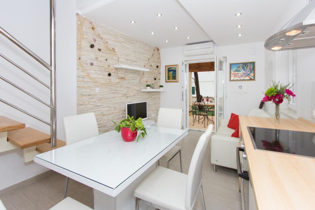 Holiday Home Primabella Примоштен Экстерьер фото