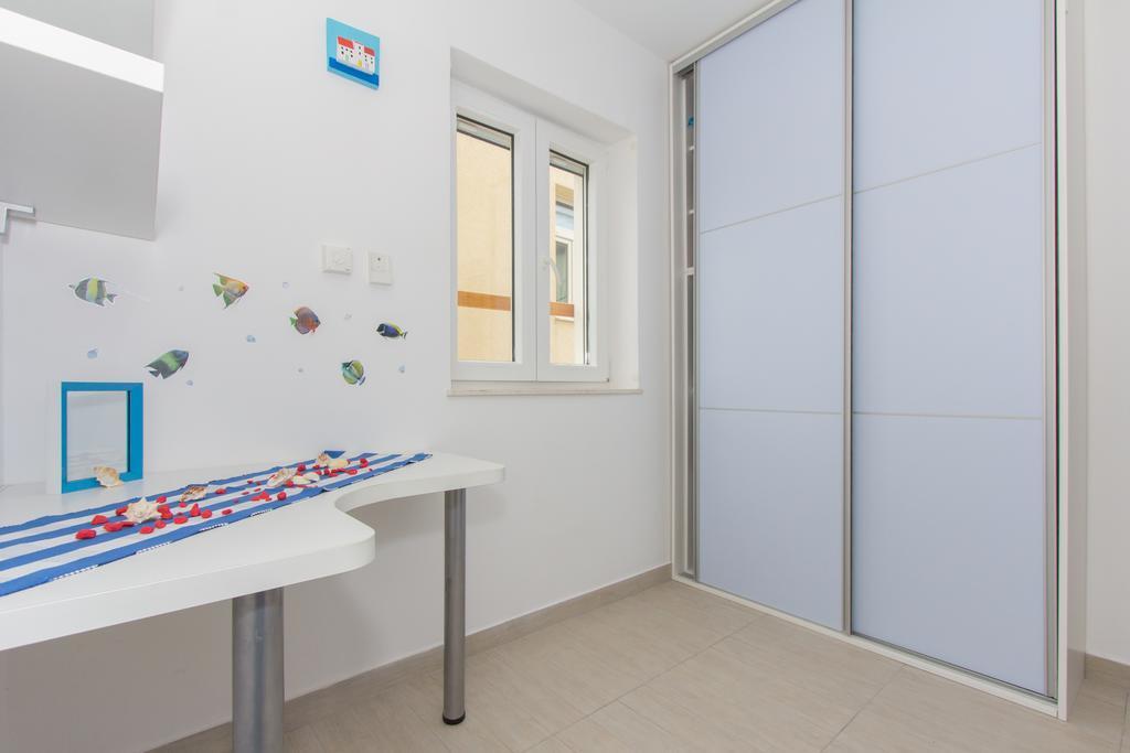 Holiday Home Primabella Примоштен Экстерьер фото