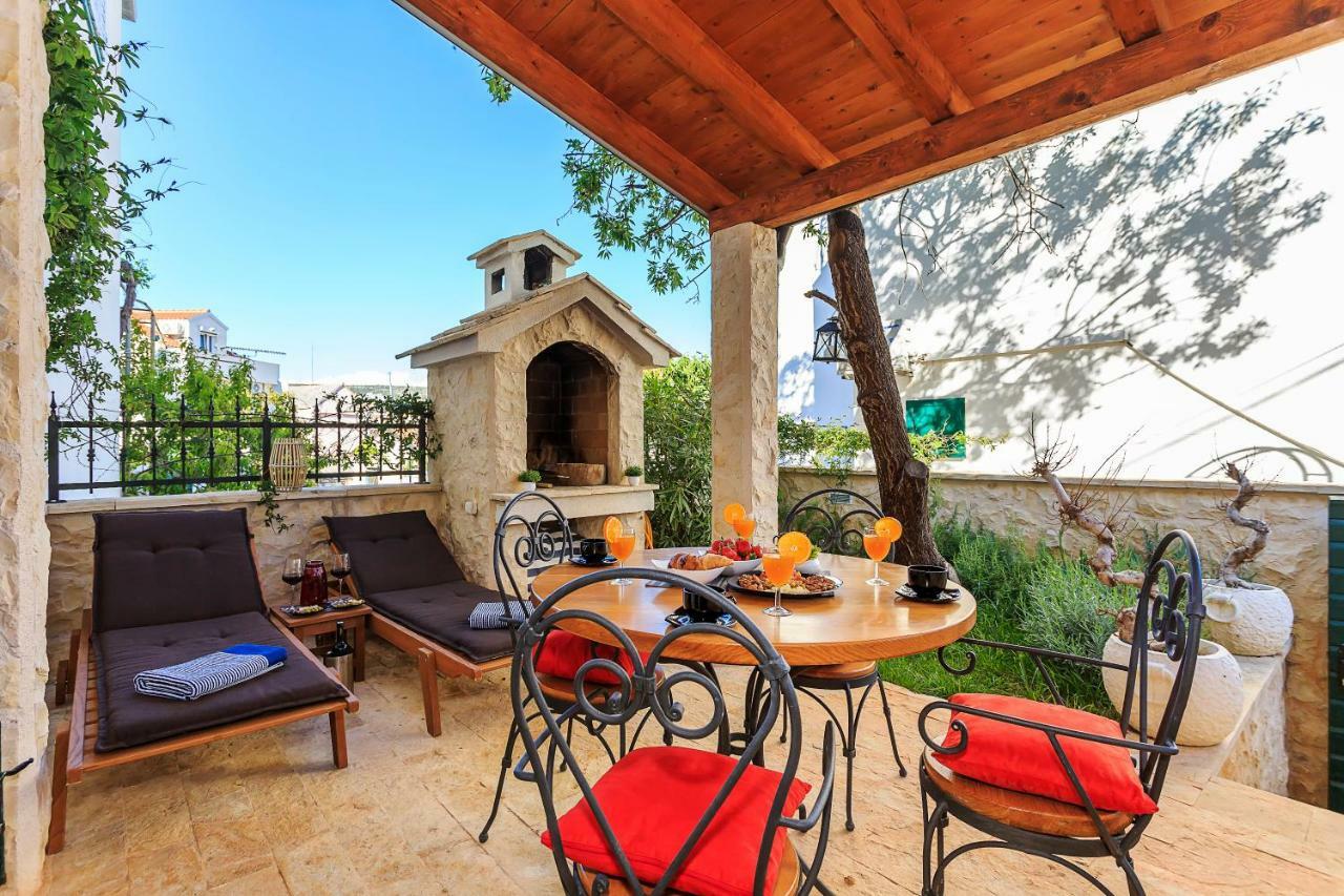Holiday Home Primabella Примоштен Экстерьер фото