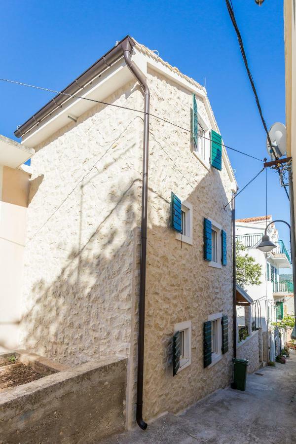 Holiday Home Primabella Примоштен Экстерьер фото
