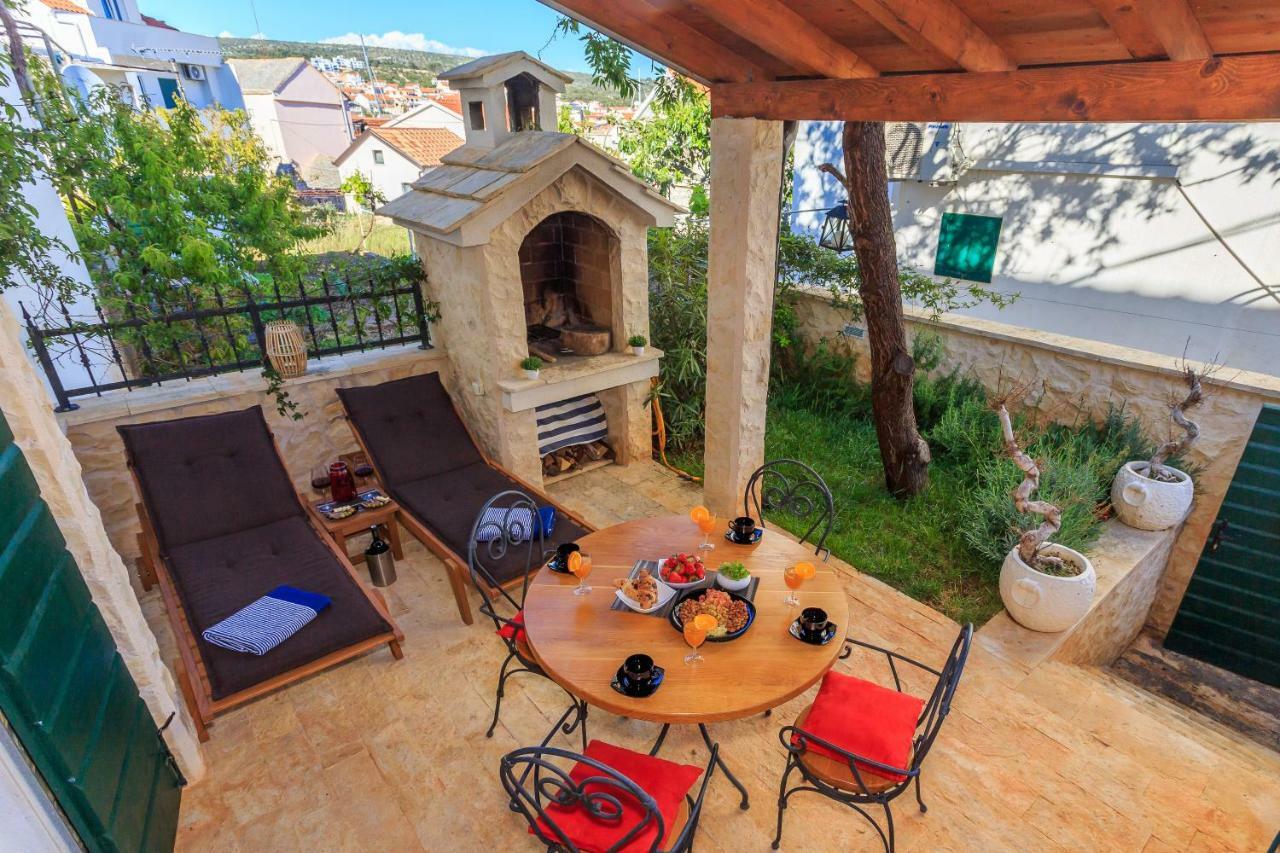 Holiday Home Primabella Примоштен Экстерьер фото